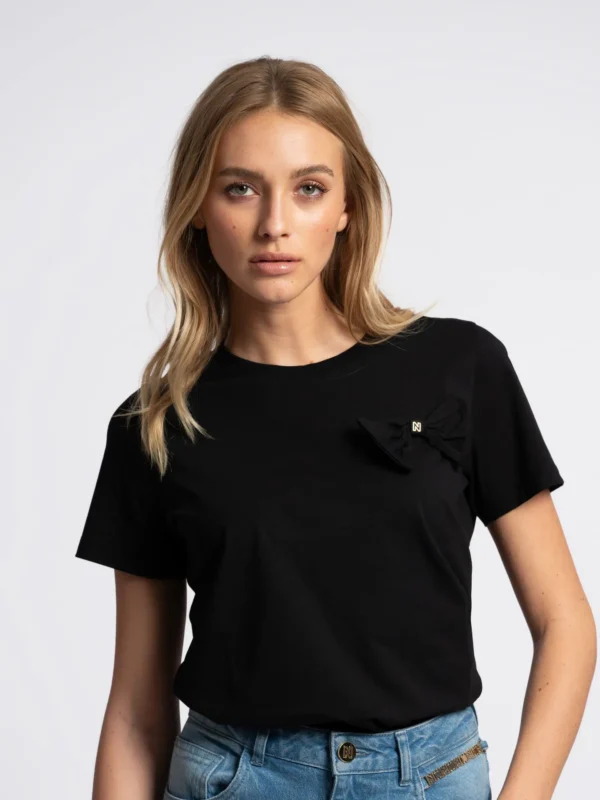 Bow Tie T-Shirt Nikkie